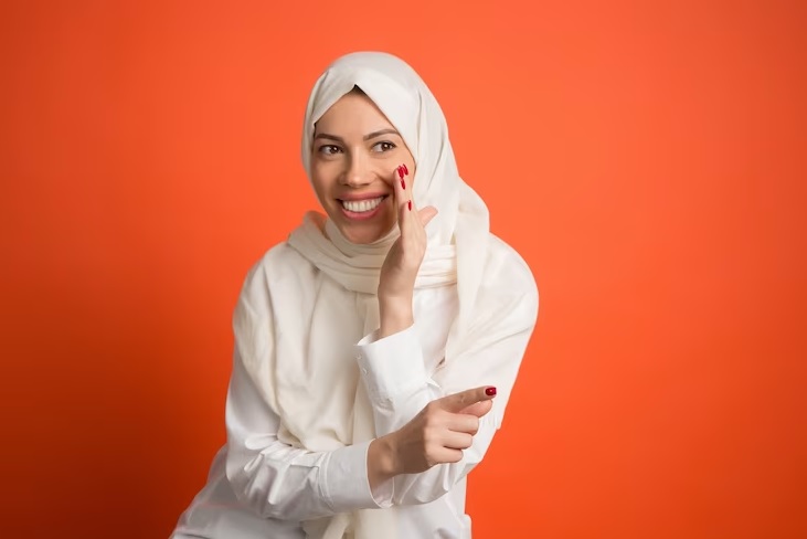 Tips Outfit Hijab Buat Kamu yang Bertubuh Kurus